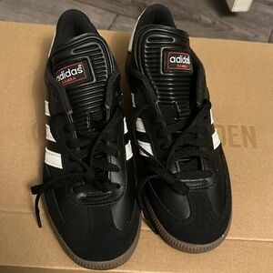 Men’s Adidas Samba sneakers